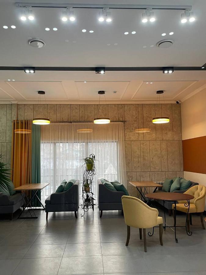 Gоlden Dragon Villa Hotel 比什凯克 外观 照片