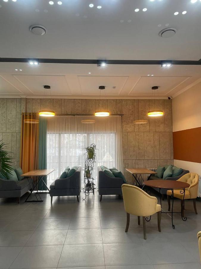 Gоlden Dragon Villa Hotel 比什凯克 外观 照片