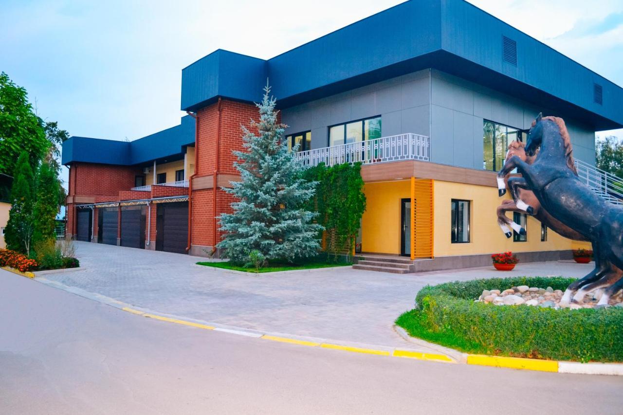 Gоlden Dragon Villa Hotel 比什凯克 外观 照片