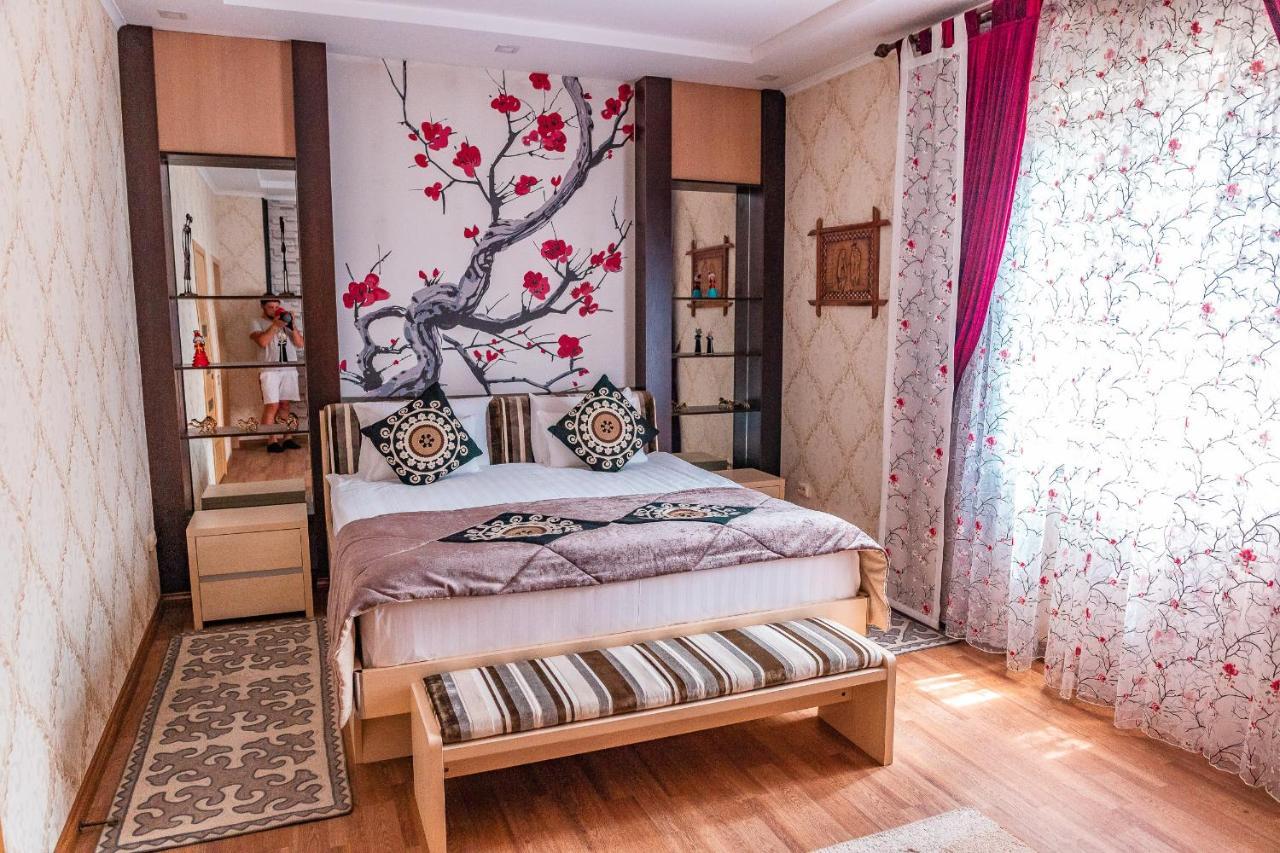 Gоlden Dragon Villa Hotel 比什凯克 外观 照片