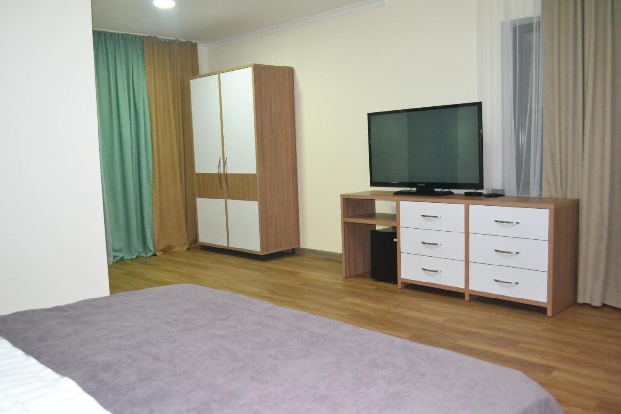 Gоlden Dragon Villa Hotel 比什凯克 外观 照片